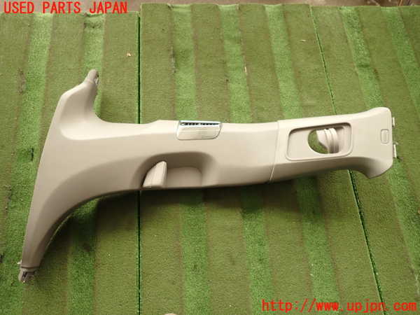 2UPJ-19497670]ポルシェ・パナメーラ(970M46)左センターピラートリム 中古_m0001.jpg