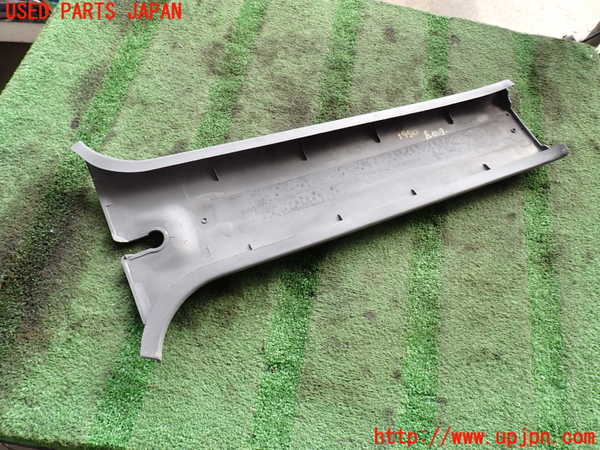 2UPJ-19507670]ランクルプラド(LJ78W)左センターピラートリム 中古_m0003.jpg