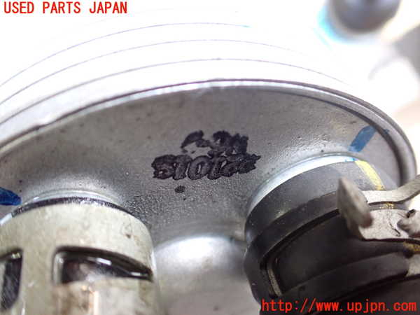 5UPJ-19512481]レヴォーグ(VN5)オイルクーラー1 中古_m0003.jpg