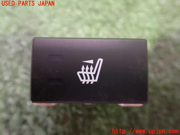 5UPJ-19516312]レヴォーグ(VN5)スイッチ7(シートヒーター助手席側) 中古_m0001.jpg