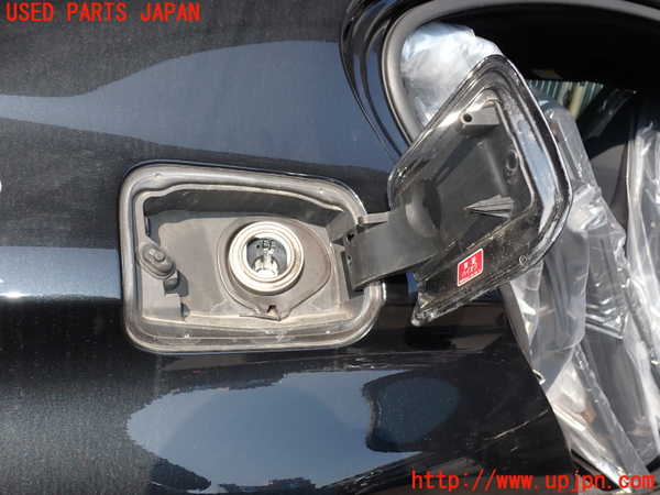 5UPJ-19521690]BMW M5(FV44M)(F10)フューエルリッド 中古_m0002.jpg