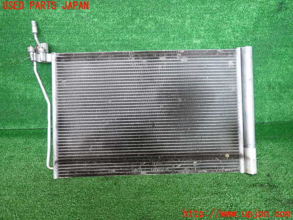 5UPJ-19526031]BMW M5(FV44M)(F10)エアコンコンデンサー1 中古_m0003.jpg