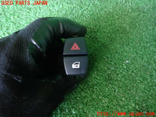 5UPJ-19526290]BMW M5(FV44M)(F10)ハザードスイッチ 中古_m0001.jpg