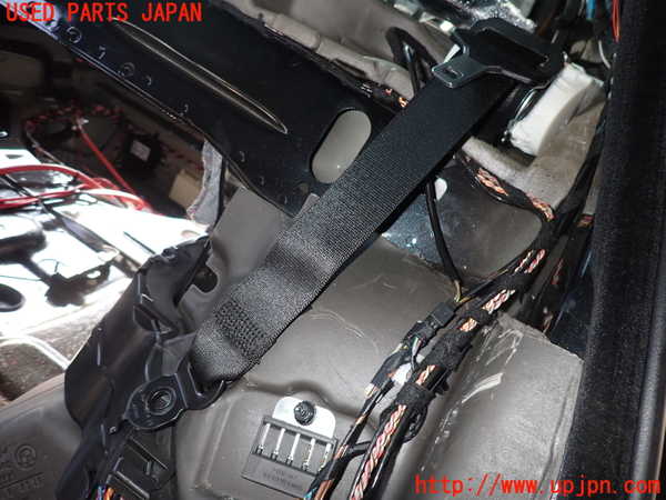 5UPJ-19527185]BMW M5(FV44M)(F10)左2列目シートベルト 中古_m0001.jpg