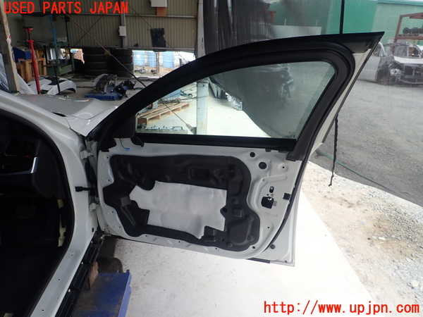 5UPJ-19551230]BMW アクティブハイブリッド5 F10(AH5)(FZ35)右前ドア 43R-00050 中古_m0004.jpg