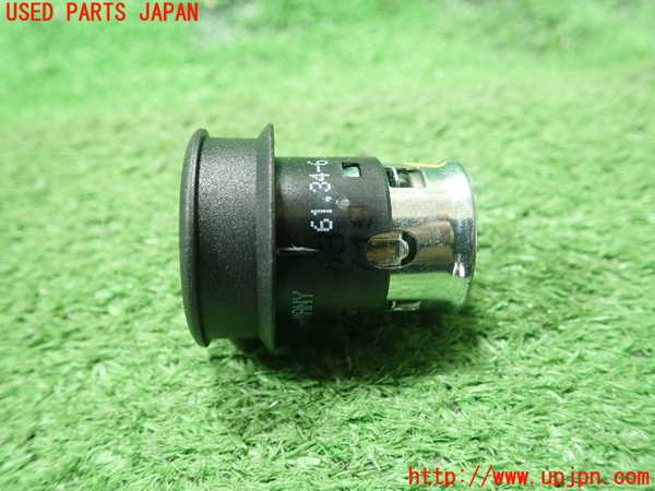 5UPJ-19557815]BMW アクティブハイブリッド5 F10(AH5)(FZ35)シガライター 中古_m0003.jpg