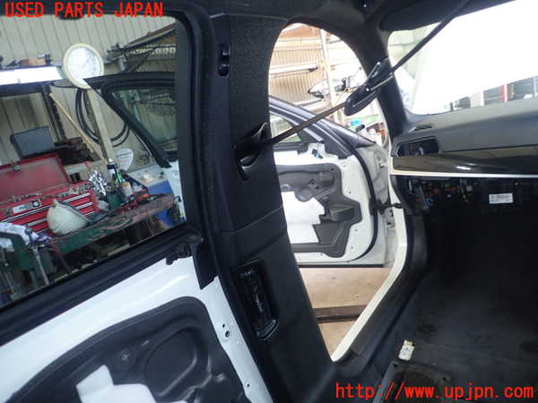 5UPJ-19557670]BMW アクティブハイブリッド5 F10(AH5)(FZ35)左センターピラートリム 中古_m0001.jpg