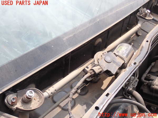 5UPJ-19566770]ハイラックスサーフ(TRN215W)フロントワイパーモーター 中古_m0001.jpg