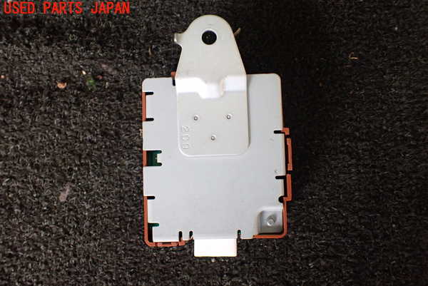 5UPJ-19566148]ハイラックスサーフ(TRN215W)コンピューター3 89741-35010 中古_m0003.jpg