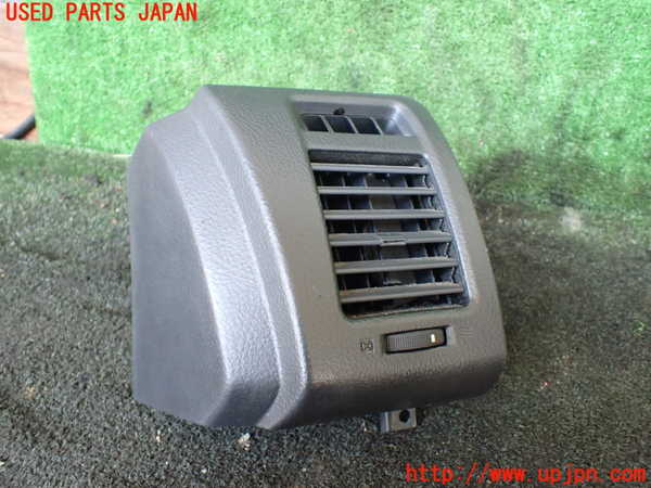 5UPJ-19567527]ハイラックスサーフ(TRN215W)エアコン吹き出し口2（左） 中古_m0001.jpg