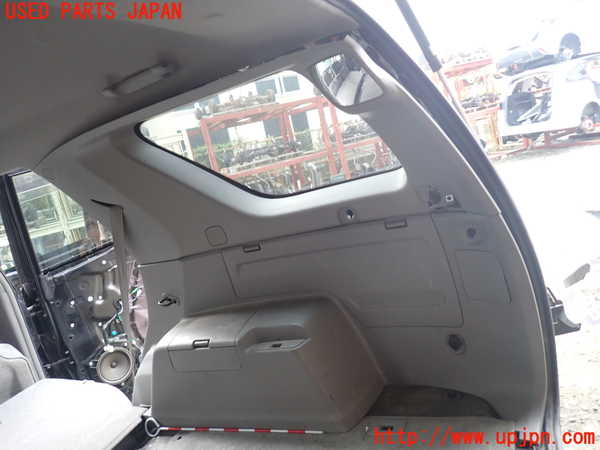 5UPJ-19567675]ハイラックスサーフ(TRN215W)右リアピラートリム 中古_m0001.jpg