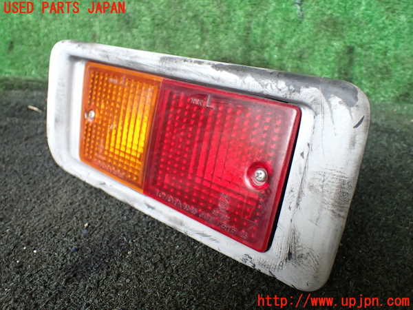 1UPJ-19571156]ランクル70系(GRJ76K)左リアコーナーランプ 中古_m0002.jpg