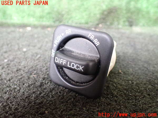 5UPJ-19576306]ランクル70系(GRJ76K)スイッチ1 (デフロック) 中古_m0001.jpg