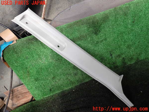 5UPJ-19577660]ランクル70系(GRJ76K)左フロントピラートリム 中古_m0001.jpg