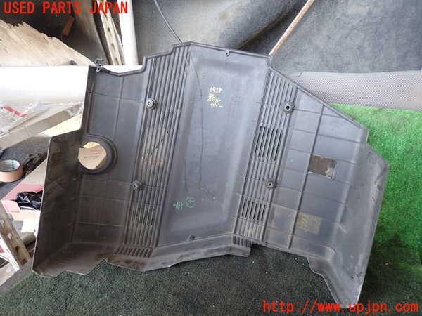 5UPJ-19582160]ランクル100系(UZJ100W)エンジンアッパーカバー 中古_m0003.jpg