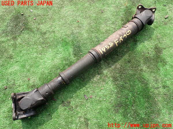 5UPJ-19583401]ランクル100系(UZJ100W)フロントプロペラシャフト1 中古_m0001.jpg