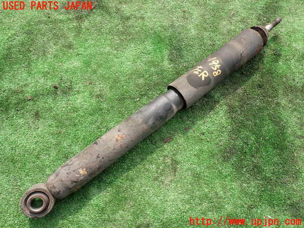 5UPJ-19585075]ランクル100系(UZJ100W)左リアショックアブソーバー 【ジャンク】_m0001.jpg