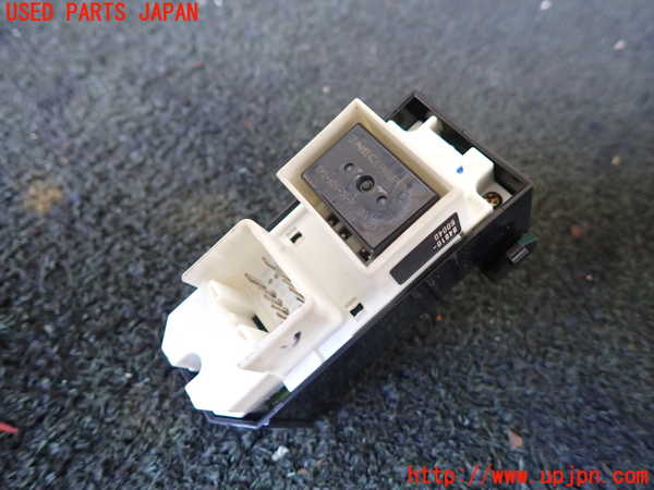 5UPJ-19586245]ランクル100系(UZJ100W)左前パワーウィンドウスイッチ 中古_m0002.jpg