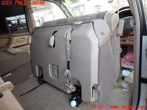 5UPJ-19587145]ランクル100系(UZJ100W)右2列目シート 中古_m0005.jpg