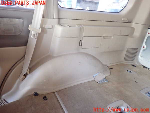 5UPJ-19587675]ランクル100系(UZJ100W)右リアピラートリム 中古_m0003.jpg