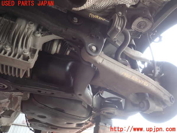 2UPJ-19605295]ポルシェ・マカン(J1H1)リアメンバー 中古_m0003.jpg