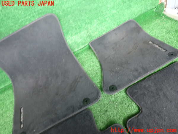 2UPJ-19607800]ポルシェ・マカン(J1H1)フロアマット 中古_m0002.jpg