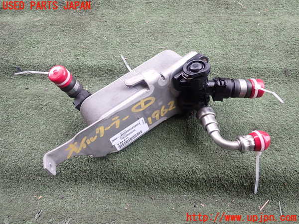 2UPJ-19622481]BMW X3 F25(WX30)オイルクーラー1 中古_m0001.jpg