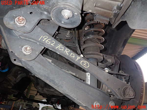 2UPJ-19625205]BMW X3 F25(WX30)右リアロアアーム2 中古_m0001.jpg