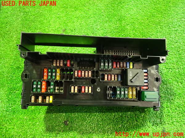 2UPJ-19626741]BMW X3 F25(WX30)ヒューズボックス1 中古_m0001.jpg