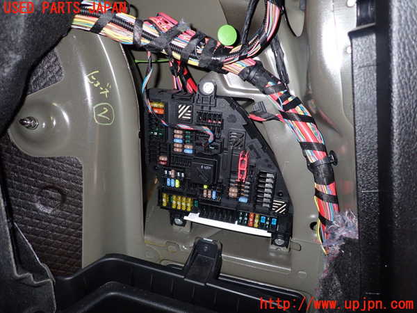 2UPJ-19626742]BMW X3 F25(WX30)ヒューズボックス2 中古_m0001.jpg