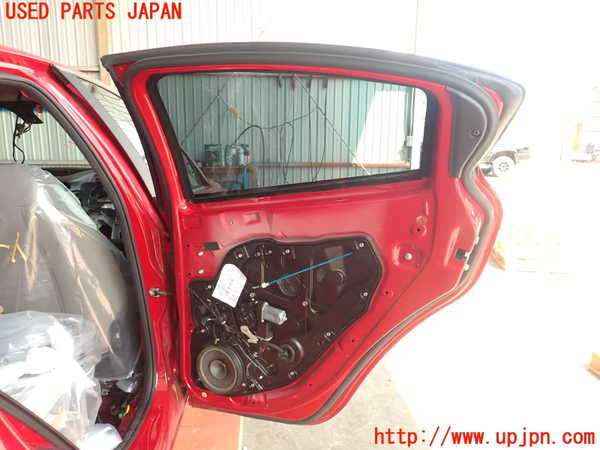 5UPJ-19671290]アルファロメオ・ジュリエッタ(940141)右後ドア 中古 SAINT-GOBAIN SEKURIT M34 43R-000929_m0004.jpg