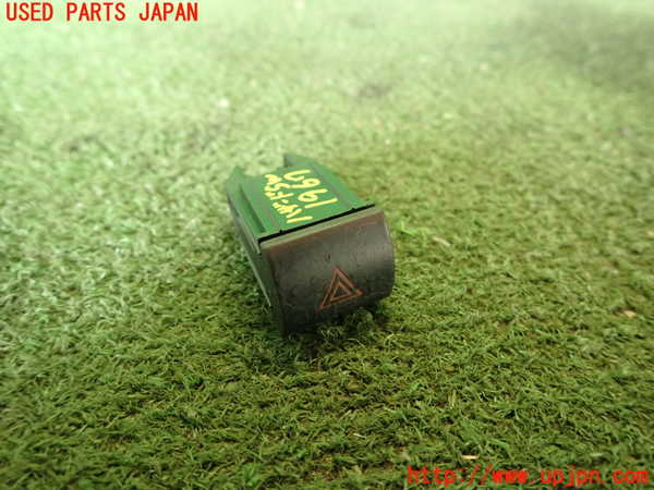 5UPJ-19676290]アルファロメオ・ジュリエッタ(940141)ハザードスイッチ 中古_m0001.jpg