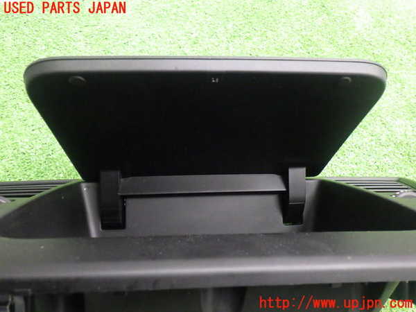 5UPJ-19677841]アルファロメオ・ジュリエッタ(940141)小物入れ1 【ジャンク品】 中古_m0004.jpg