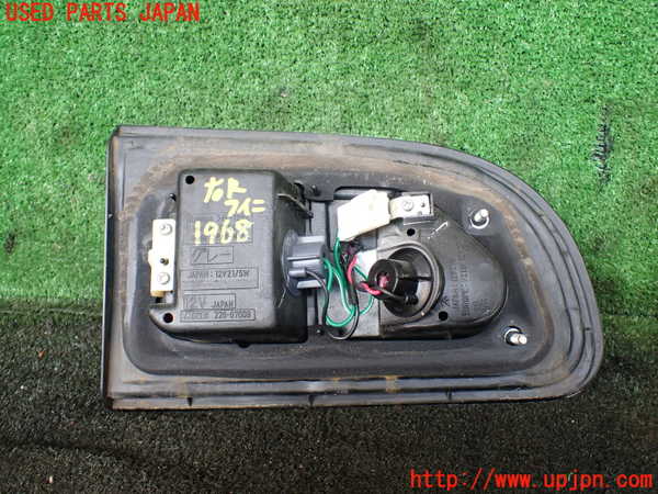 1UPJ-19681550]デリカ スペースギア(PD6W)右リアフィニッシャー 中古_m0004.jpg
