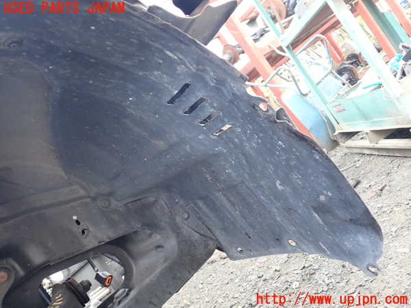5UPJ-19681090]デリカ スペースギア(PD6W)右前フェンダーライナー 中古_m0003.jpg