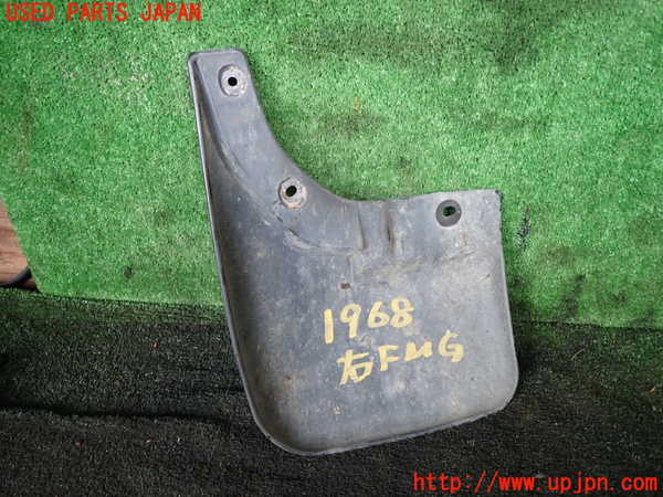 5UPJ-19681450]デリカ スペースギア(PD6W)右フロントマッドガード(泥除け) 中古_m0001.jpg