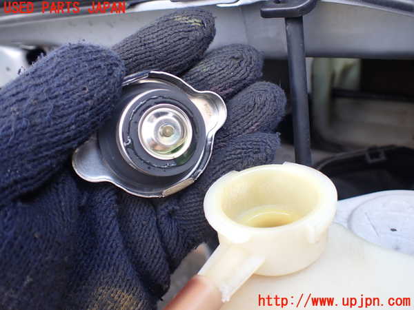 5UPJ-19682410]デリカ スペースギア(PD6W)ラジエータータンク 中古_m0002.jpg