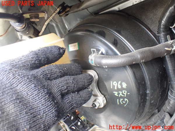 5UPJ-19684055]デリカ スペースギア(PD6W)ブレーキマスターバック 中古_m0001.jpg