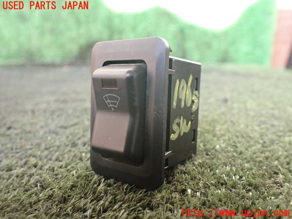 5UPJ-19686308]デリカ スペースギア(PD6W)スイッチ3 (デフロスター) 中古_m0001.jpg