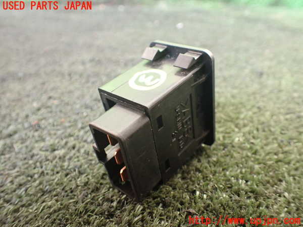 5UPJ-19686308]デリカ スペースギア(PD6W)スイッチ3 (デフロスター) 中古_m0002.jpg