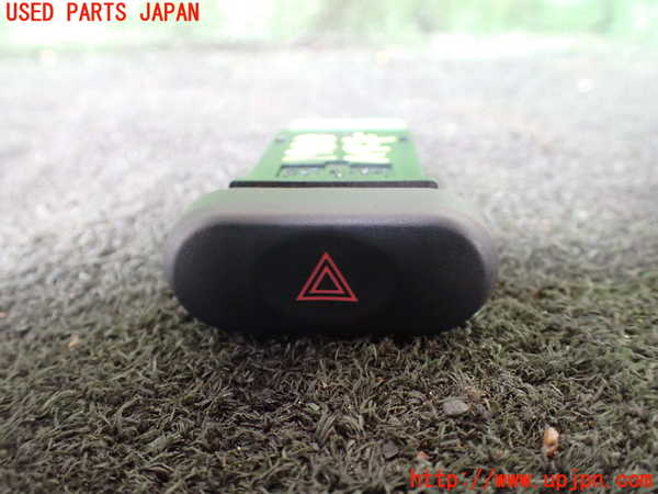 5UPJ-19686290]デリカ スペースギア(PD6W)ハザードスイッチ 中古_m0001.jpg