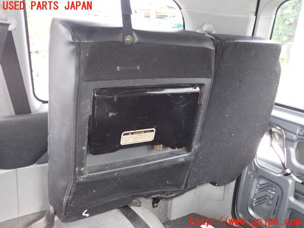 5UPJ-19687235]デリカ スペースギア(PD6W)右3列目シート 中古_m0004.jpg