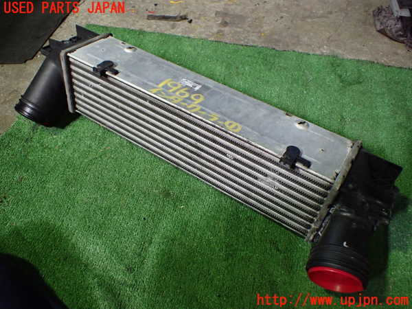 5UPJ-19692451]BMW Z4 (E89) (LM30)インタークーラー1 中古_m0001.jpg