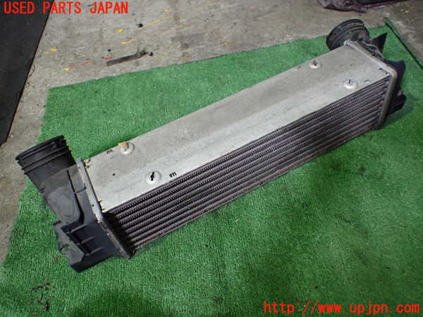 5UPJ-19692451]BMW Z4 (E89) (LM30)インタークーラー1 中古_m0004.jpg