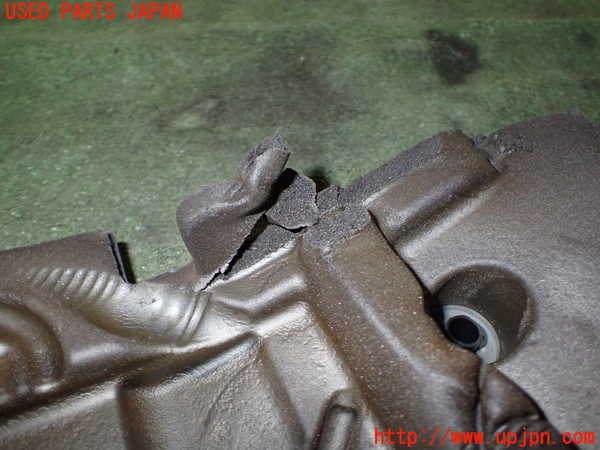 5UPJ-19692160]BMW Z4 (E89) (LM30)エンジンアッパーカバー 中古_m0003.jpg