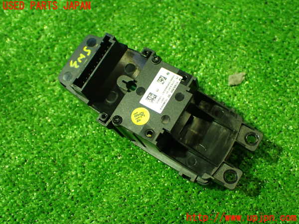 5UPJ-19696308]BMW Z4 (E89) (LM30)スイッチ3（パーキング） 中古_m0003.jpg