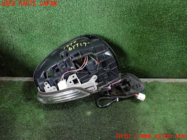 5UPJ-19701210]プリウスα(ZVW41W)右ドアミラー 【ジャンク】_m0001.jpg