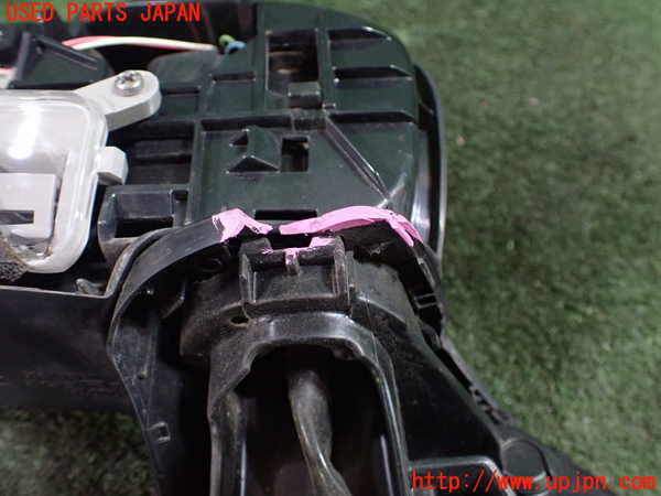 5UPJ-19701210]プリウスα(ZVW41W)右ドアミラー 【ジャンク】_m0002.jpg