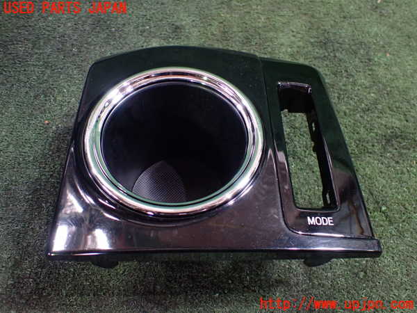 5UPJ-19707841]プリウスα(ZVW41W)小物入れ1 中古_m0001.jpg