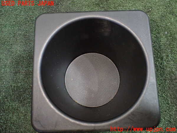 5UPJ-19707842]プリウスα(ZVW41W)小物入れ2 中古_m0002.jpg